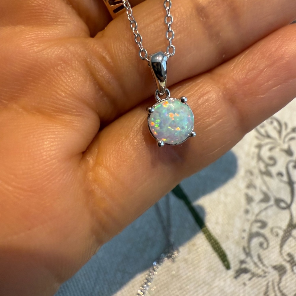 Solid Sterling Silver 925 Opal pendant